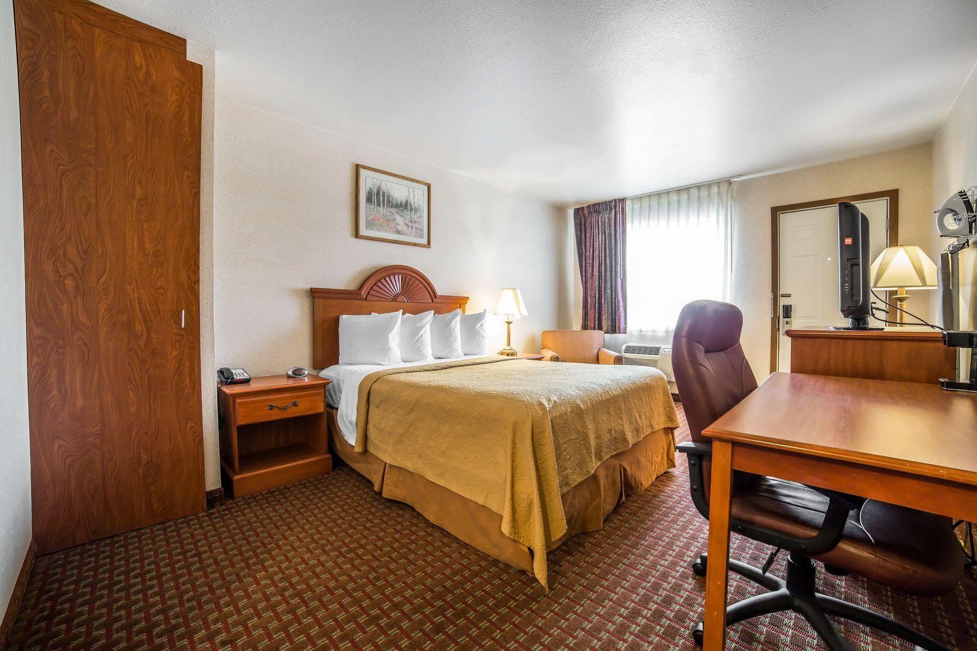 Spark By Hilton Sheridan Bagian luar foto