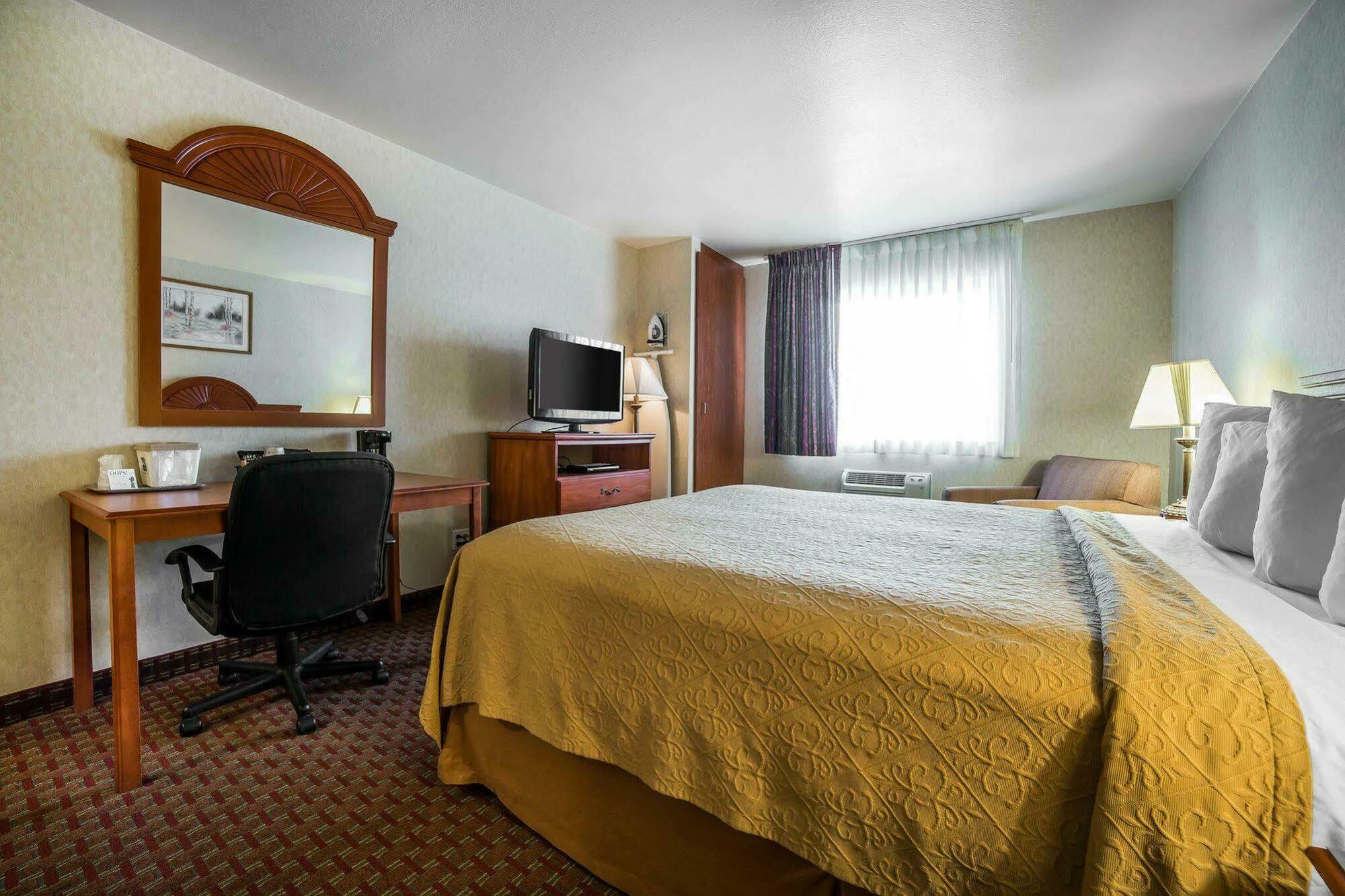 Spark By Hilton Sheridan Bagian luar foto